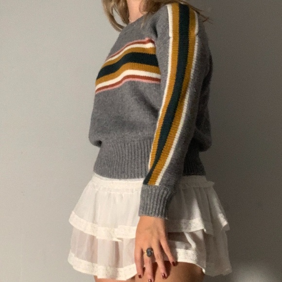 Cozy Grey striped crew neck sweater - Picture 3 of 9